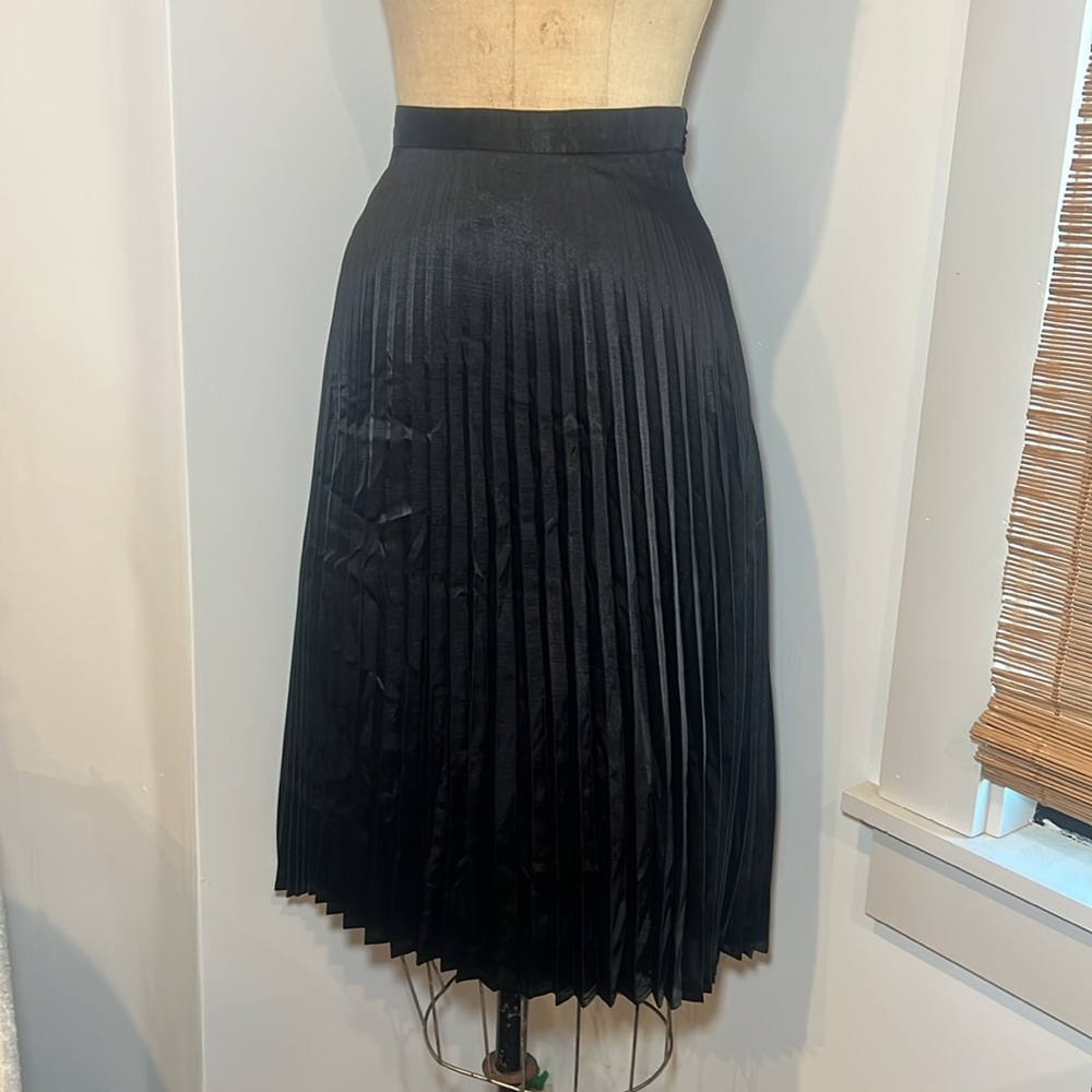 *NWT* Gap Women’s Tall Pleated Skirt